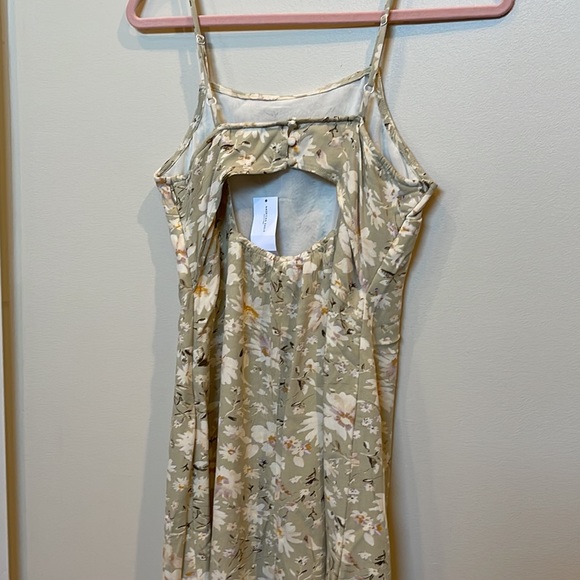 🆕 American Eagle Floral Dress - Picture 4 of 8